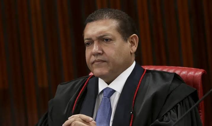 Caso Banco Master: Nunes Marques enfrenta questionamentos após revelações sobre contratos milionários, pagamentos ao filho e supostos benefícios de Vorcaro