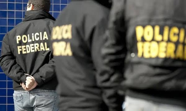 PF INVESTIGA CONTRATOS DE MAIS DE R$ 62 MILHÕES NA EDUCAÇÃO DE DUQUE DE CAXIAS