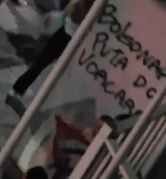 Manifestação é um direito, mas depredação do patrimônio público gera críticas em Macaé