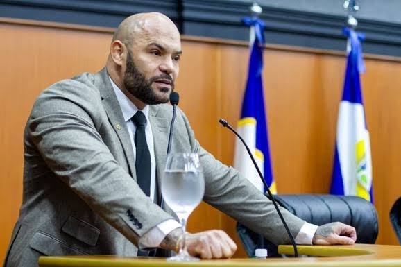 Deputado Marcinho Belota é alvo de busca da PF em investigação sobre suspeita de compra de votos
