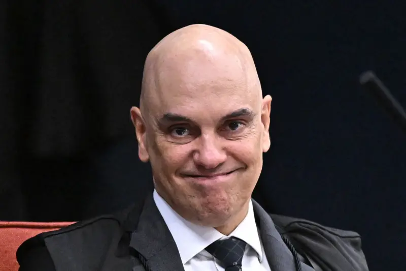 Moraes determina destruição de armas apreendidas com Anderson Torres e ex-comandantes da PMDF condenados pelo 8 de Janeiro