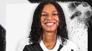 Macaense é reforço do Vasco