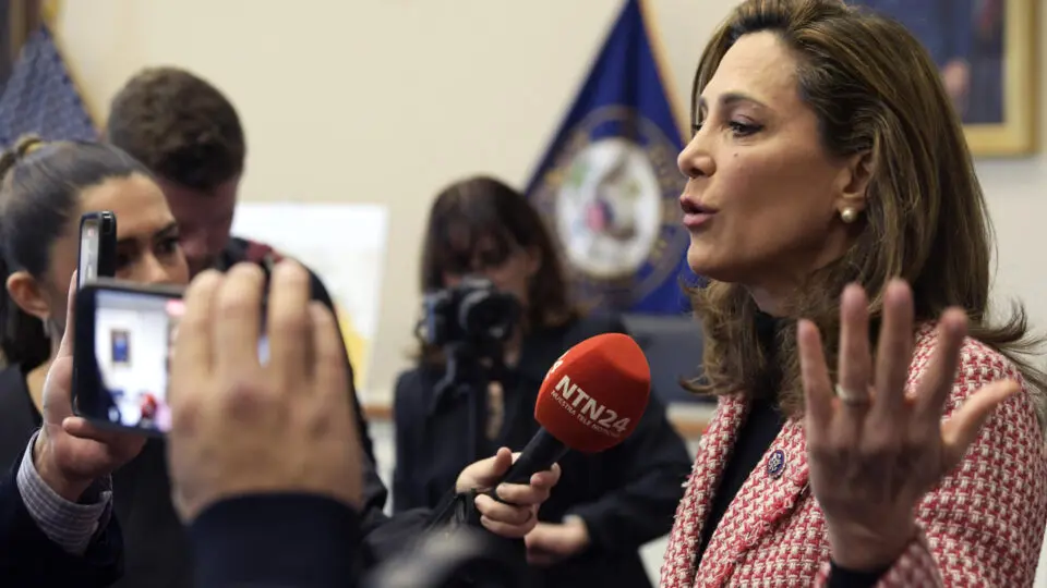 Deputada dos EUA acusa Moraes de usar STF como “arma política” e pede sanções “imediatas”