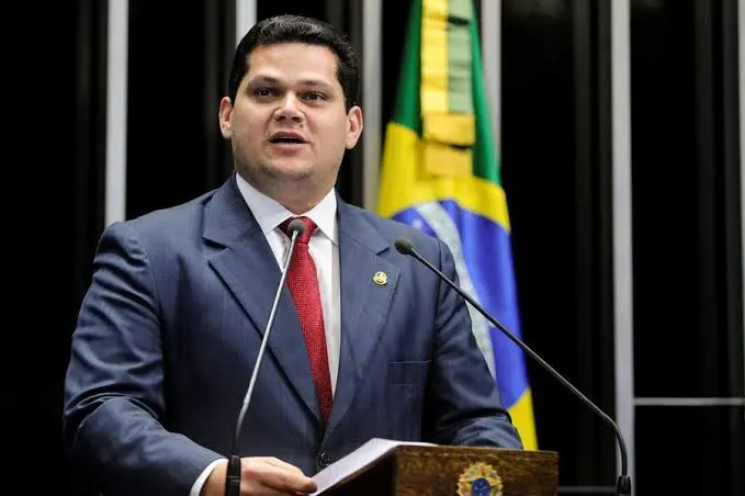 Crise entre Congresso e STF se intensifica, e Davi Alcolumbre aciona suporte jurídico a senadores