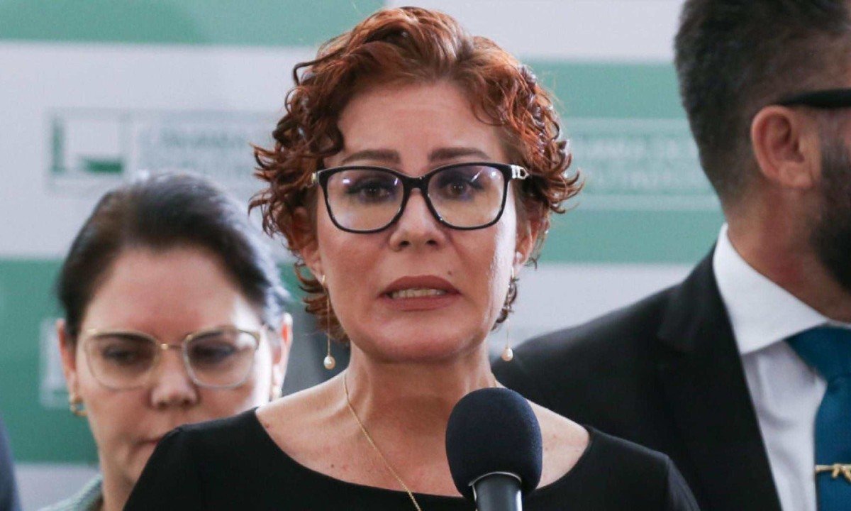 STF forma maioria para condenar Zambelli a cinco anos de prisão