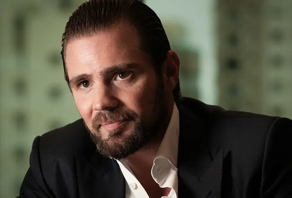 O Celular que Pode Fazer Brasília Desabar: Como o Aparelho de Daniel Vorcaro Se Transformou na Maior Ameaça às Relações Entre Governo, Centrão e Operadores do Poder