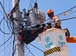Falta de energia agrava sofrimento de moradores da Zona Norte em dia de 41,4°C