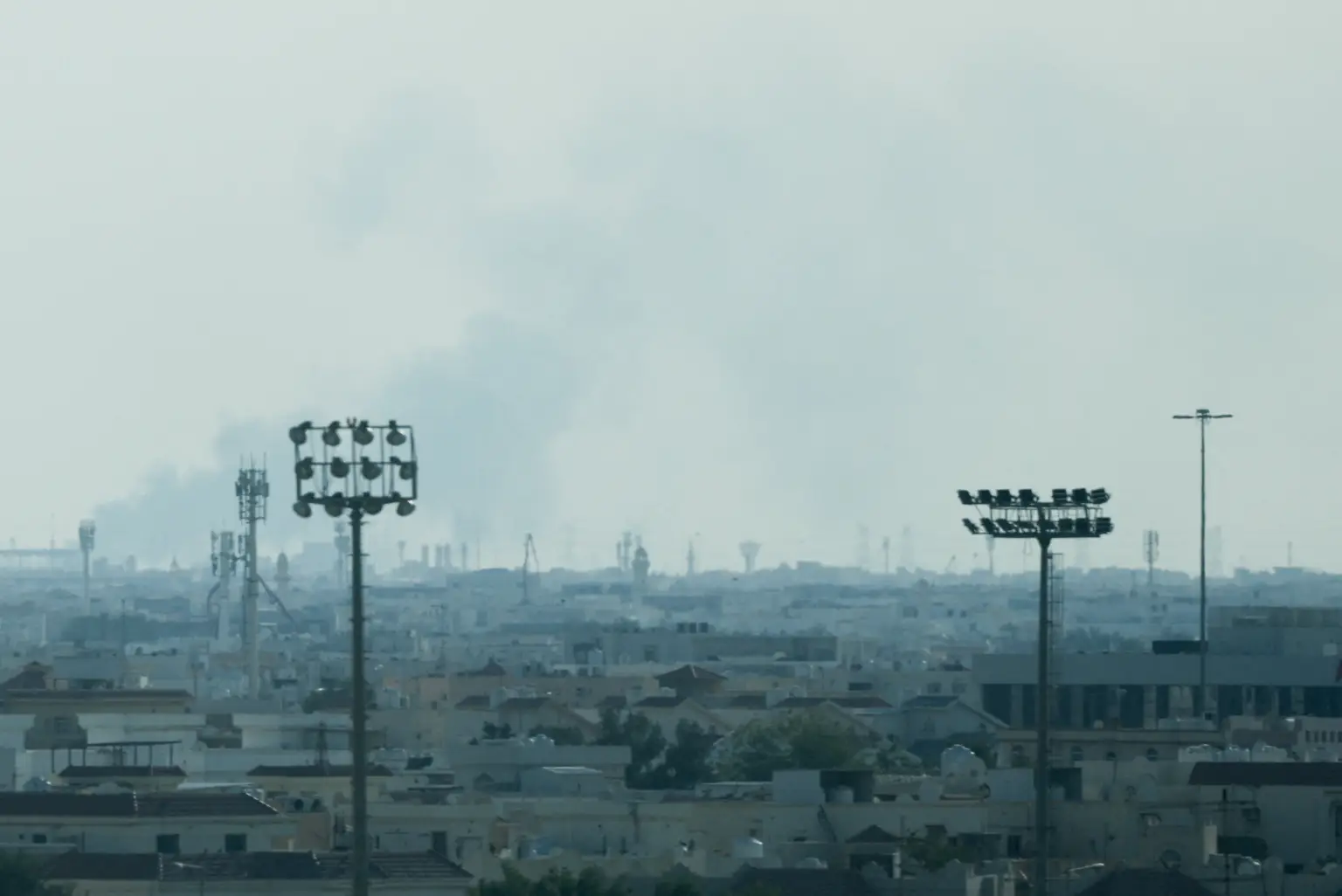 Irã lança mísseis contra Israel e bases dos EUA no Golfo; Doha entra na rota da retaliação