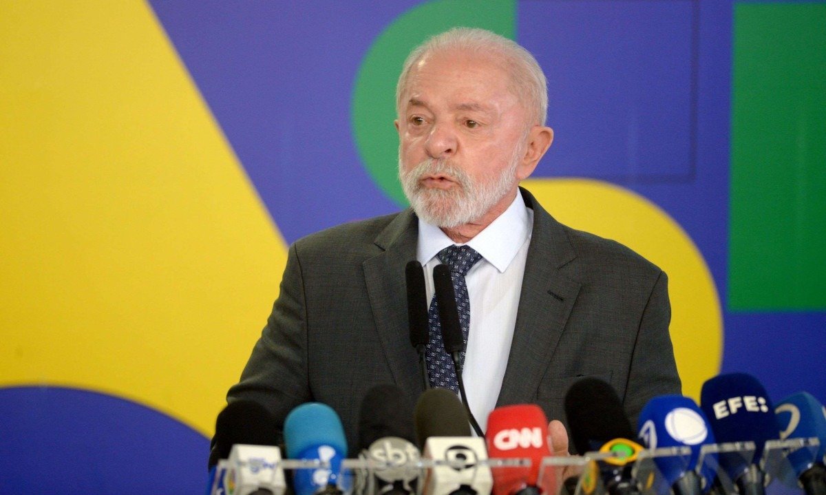 Lula fala sobre aumento do IOF e ações do governo