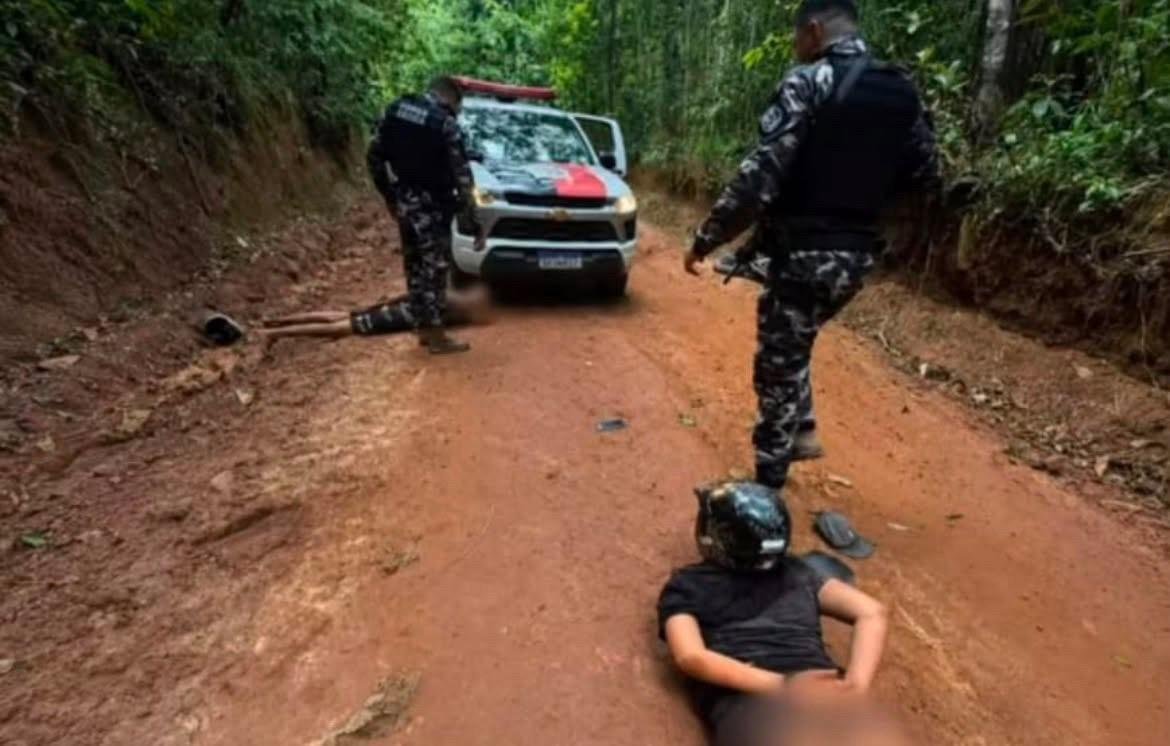 CASAL É MORTO EM JACARAÚ; POLÍCIA PRENDE DOIS SUSPEITOS APONTADOS PELO CRIME