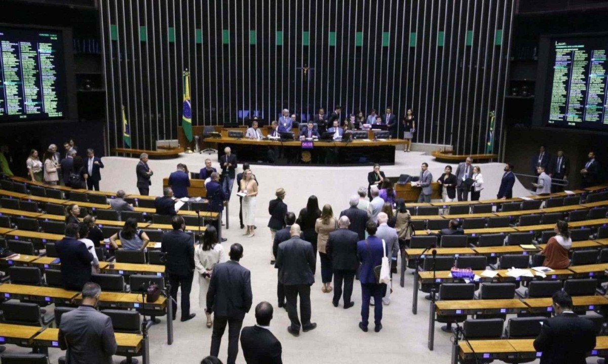 Congresso ataca medidas de Haddad, mas Lula insiste e envia MP que aumenta impostos