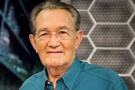 Morre Léo Batista, ícone do jornalismo esportivo brasileiro