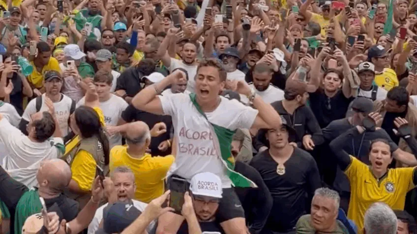 Nikolas Ferreira diz custear do próprio bolso “Caminhada pela Liberdade” até Brasília