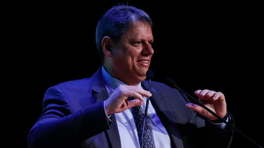 Eleições 2026 – Tarcísio seria reeleito em SP contra todos os potenciais candidatos, diz Datafolha