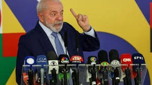 “Se Trump taxar produtos brasileiros, haverá reciprocidade”, diz Lula