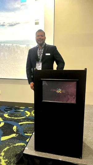 Roberto Alexander Carrion e a arte de transformar negócios em conexões humanas