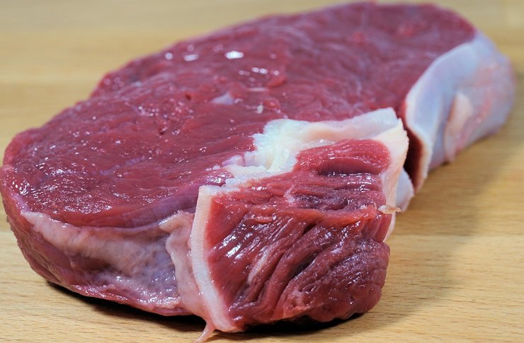 Sem escapar do tarifaço, café e carne bovina podem ter queda de preços no Brasil