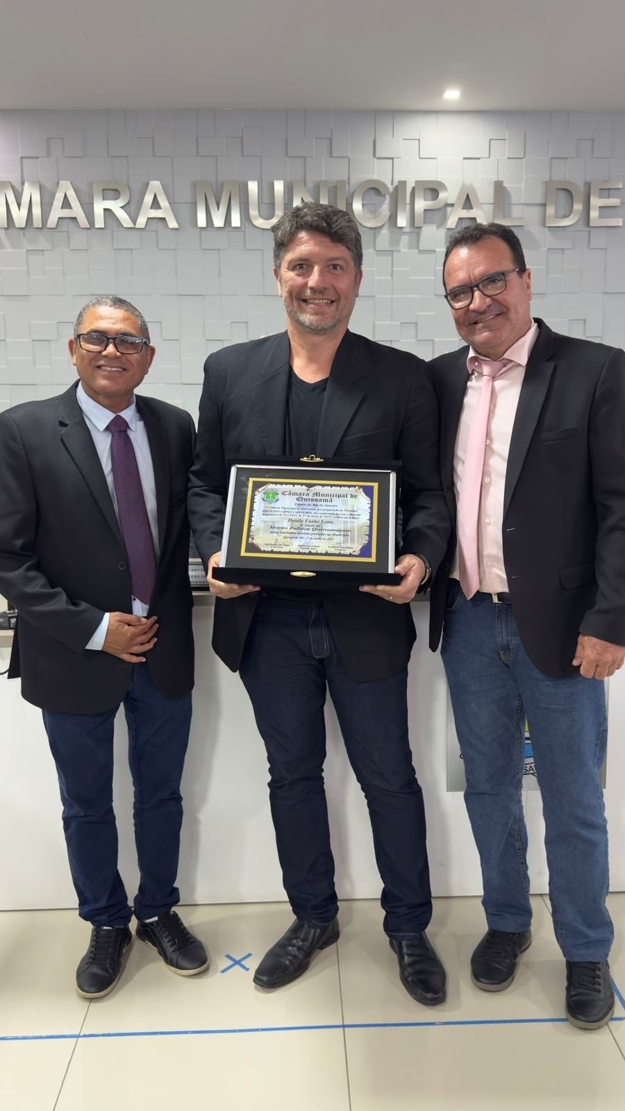 Ex-vice-prefeito de Macaé, Danilo Funke Leme recebe Mérito Político em Carapebus