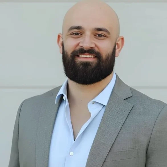 A Mente por Trás da Meta: Como a Psicologia Aplicada e a Liderança de Kauê Gomes Revolucionam a Performance em Vendas