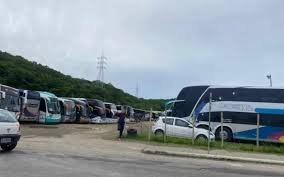 Cabo Frio proíbe entrada de eletrodomésticos e alimentos em ônibus de turismo