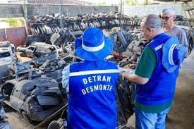 7 ferros-velhos irregulares são fechados em Itaboraí durante operação do Detran/RJ