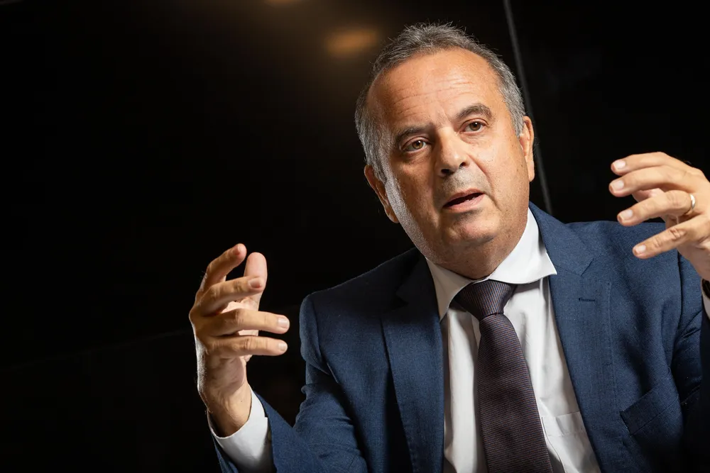 Senado analisa PEC que cria modelo flexível de jornada e reacende debate sobre relações de trabalho