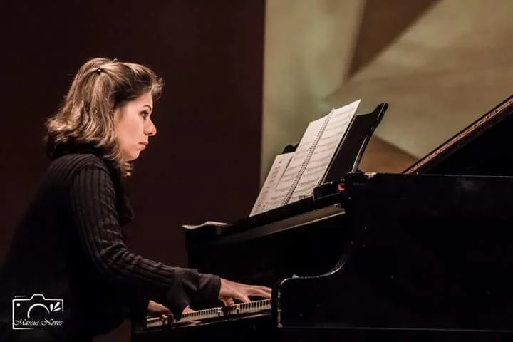 Islei Mariano Corrêa Hammer: a pianista brasileira que une excelência acadêmica, protagonismo artístico e reconhecimento internacional