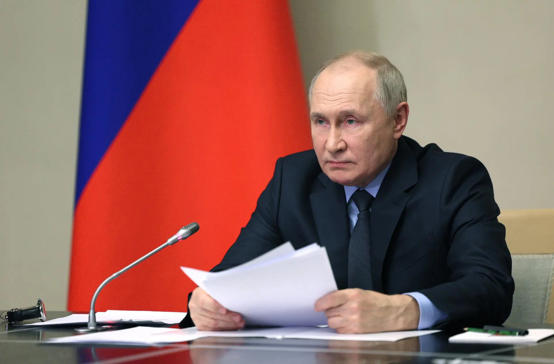 Putin anuncia produção em massa de míssil com capacidade nuclear