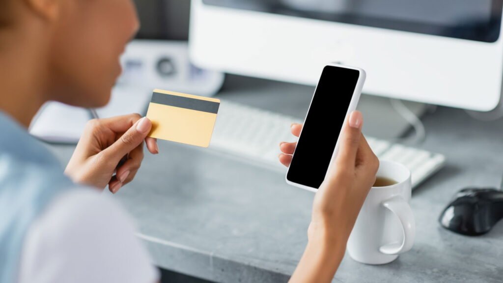 A utilização de cartões de pagamento por aproximação e seus riscos