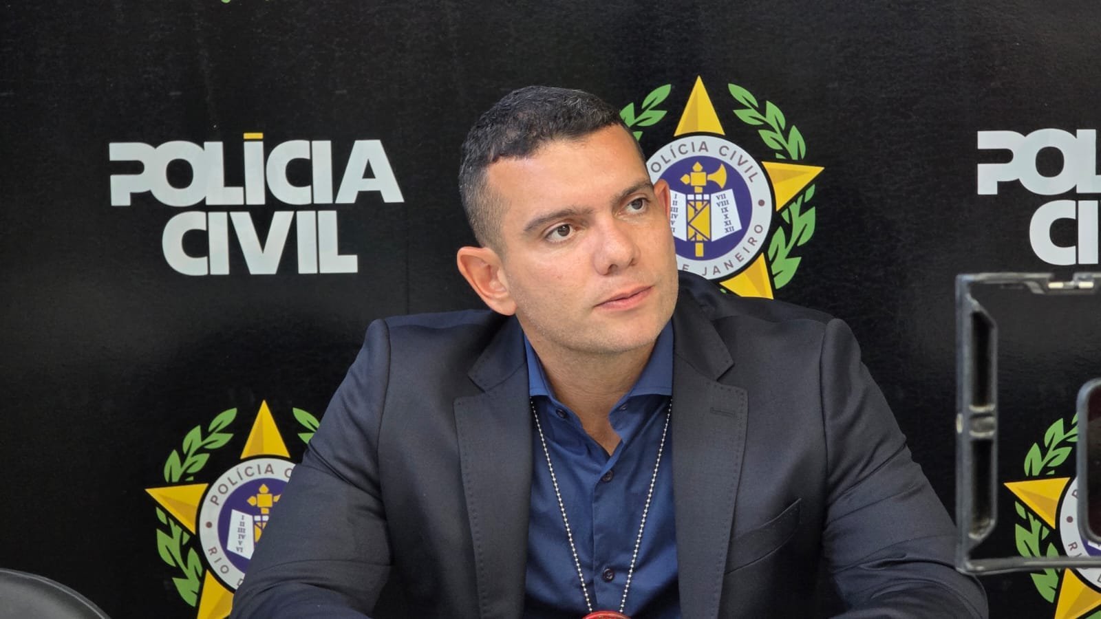 Blogueiro é preso acusado de estelionato contra o prefeito de Macaé Welberth Rezende