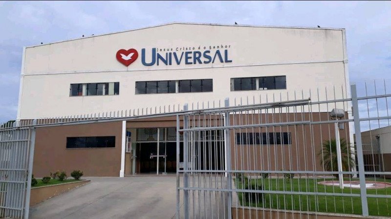 Pastor da Universal é preso no altar após espancar amante em Cabo Frio