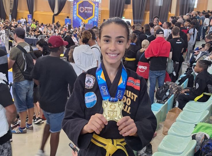 Yasmim Cruz fecha rankings internacionais 2024 em 1º lugar