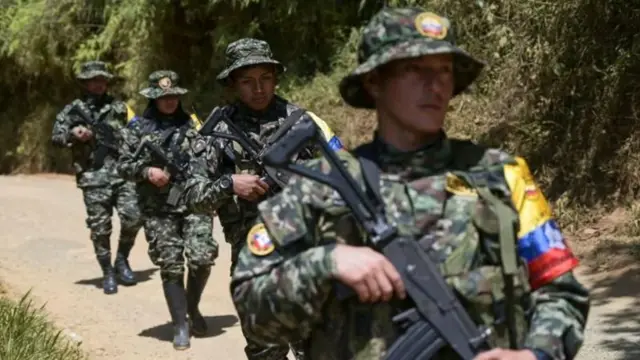 Guerrilhas colombianas prometem reação a ação dos EUA após queda de Maduro