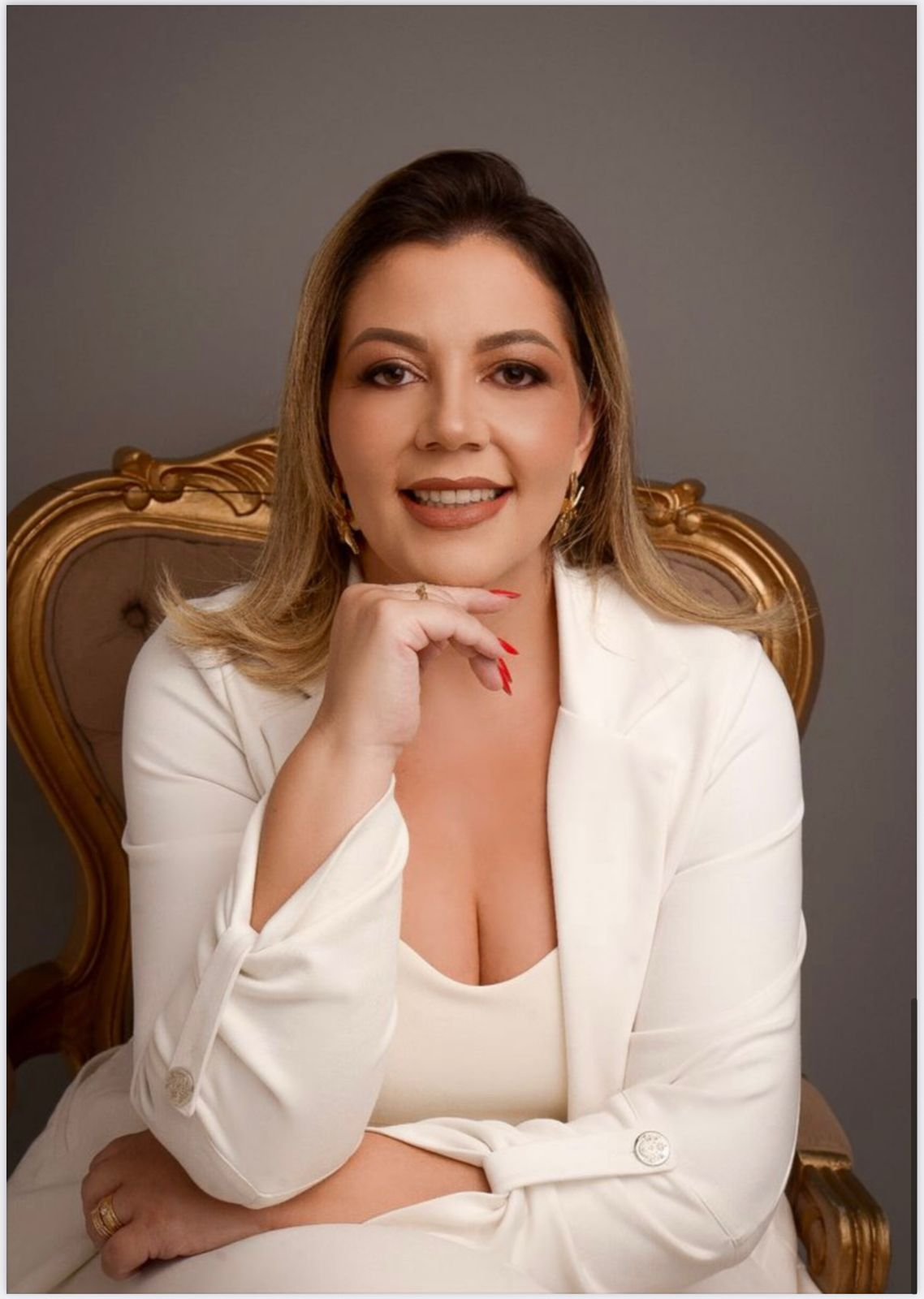 “O Sucesso é Delas”: Danielle Santos lança capítulo emocionante sobre superação e legado feminino na Bienal Internacional do Livro