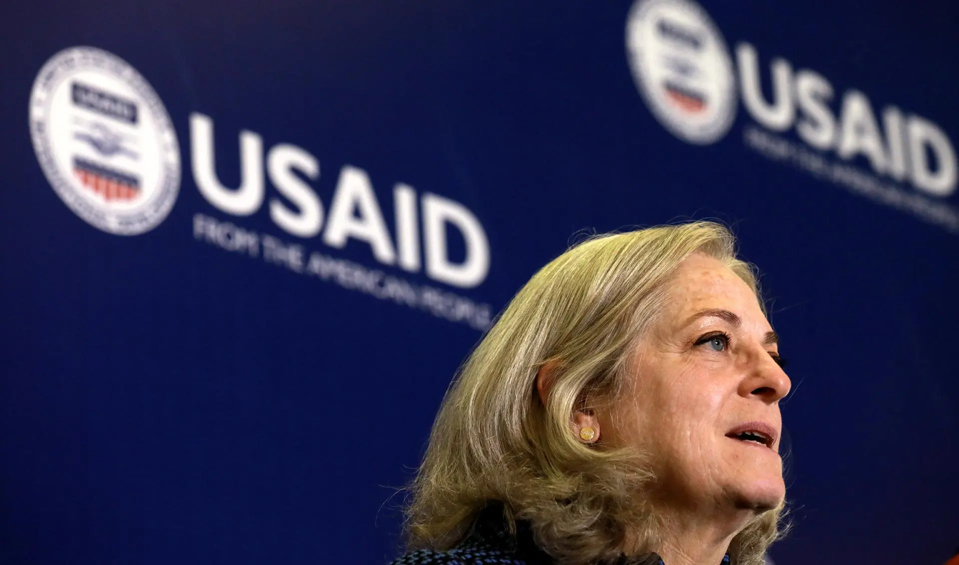 Lado Sombrio da USAID: interferência, golpes e desestabilização