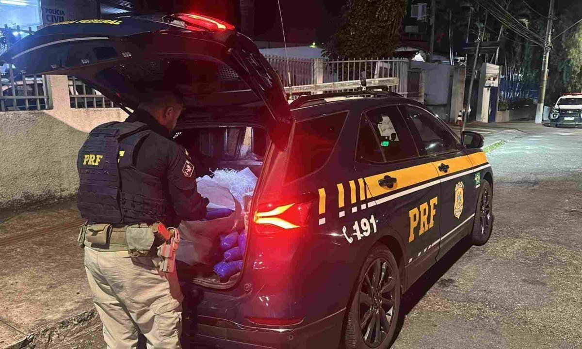 Fuga de cinema: motorista perseguido por 20km é preso com 100kg de droga